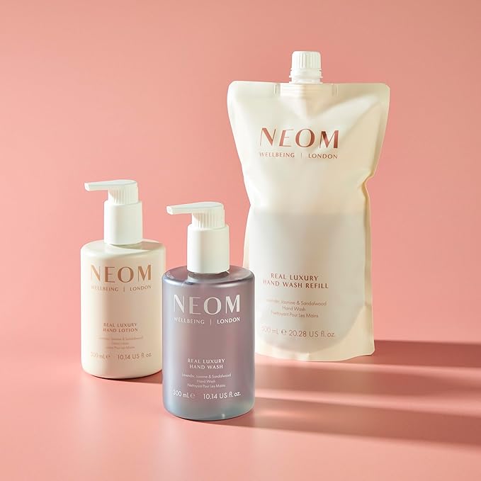 Neom Real Luxury Hand Wash Refill, 600ml I 24 essential oils, including lavender, jasmine and sandalwood I 100% recyclable 600ml refill pouch I Cleanse, Soften and Replenish
