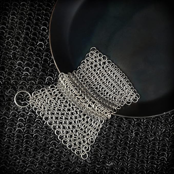 Mythrojan Cast Iron Scrubber 316 Stainless Steel Skillet Cleaner Chainmail Scrubber Chain Mail Scrub with Hanging Ring for Cast Iron Pre-Seasoned Pans (15 X 15cm)