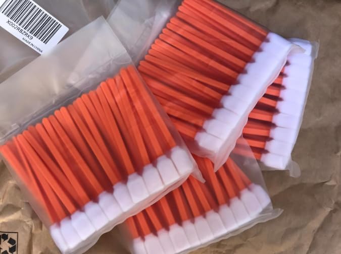 Wellgler's 200pcs Disposable Crevice Cleaning Brush，car air-Conditioning Vents Brush， Window Rails 、Door Rails、Refrigerator Gaps 、Toilet Gaps Brush （Orange）