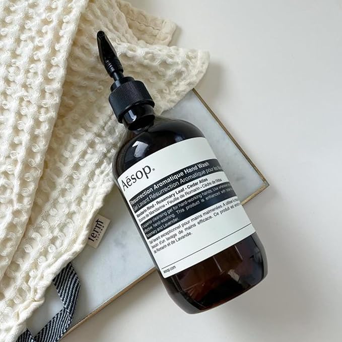 Aesop Resurrection Aromatique Hand Wash | Citrus, Woody, Herbaceous | Gentle Cleanser For Hydrated Skin | 500mL / 16.9 oz (Pack of 3)