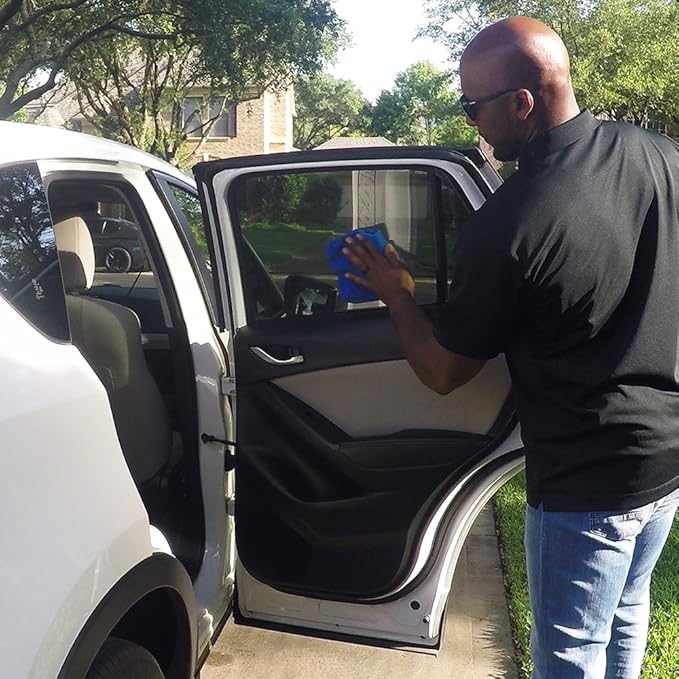 Rain-X 630018 Auto Glass Cleaner, 23 oz. - Cleans Car Windows, Windshields and Other Auto Glass Surfaces for a Clean, Streak-Free Finish