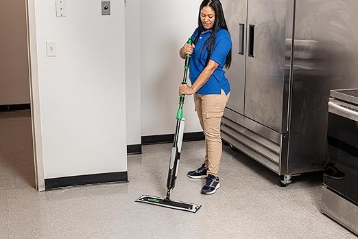 Unger Commercial Excella 18" Floor Cleaning Kit with Straight Pole - Adjustable Height, Liquid Dispensing System, 2 Microfiber Pads and Refillable Bottles - EFKT8